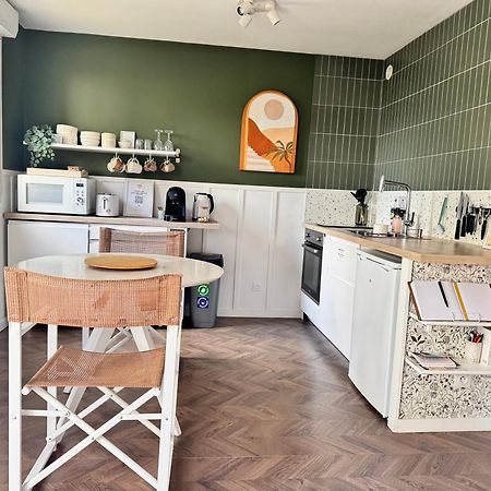 Studio La Petite Oasis- Ideal Couple - Calme - Balcon Sud - Lumineux - 10Min Du Centre & Plage - Proche Centre Juno Beach - Wifi Courseulles-sur-Mer Exterior photo